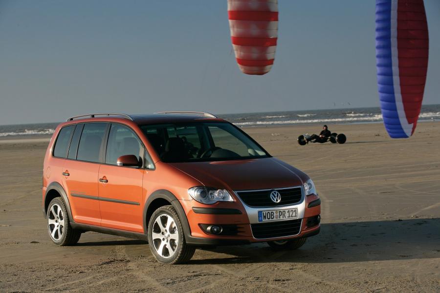  Volkswagen CrossTouran TSI 2007 года  (фото 42 из 46)